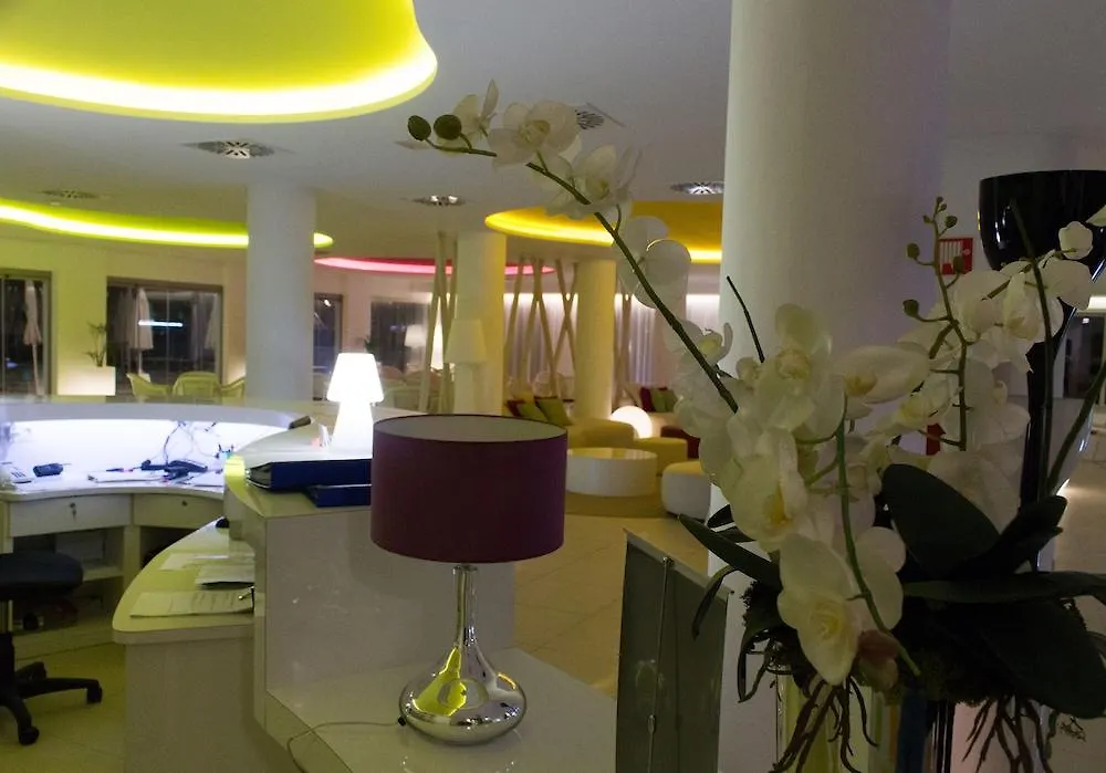 酒店 Bluesea Anba Romani 卡拉米洛