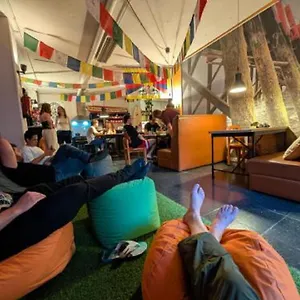 https://santander-central-hostel.bilbaohotelsspain.com